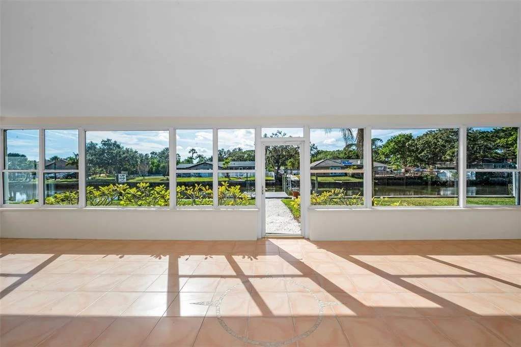 Photo of 2391 ROBERTA LANE