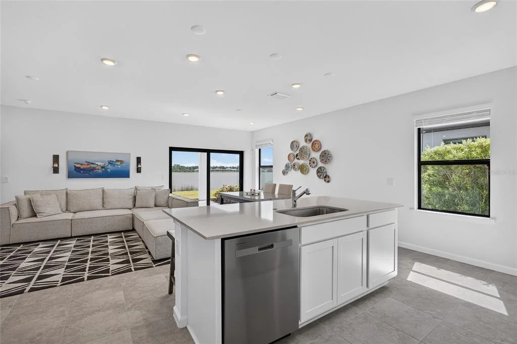Photo of 6492 SILVERSTAR DRIVE