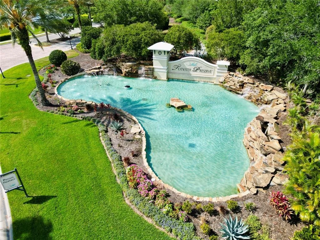 Photo of 921 RIVERSCAPE STREET