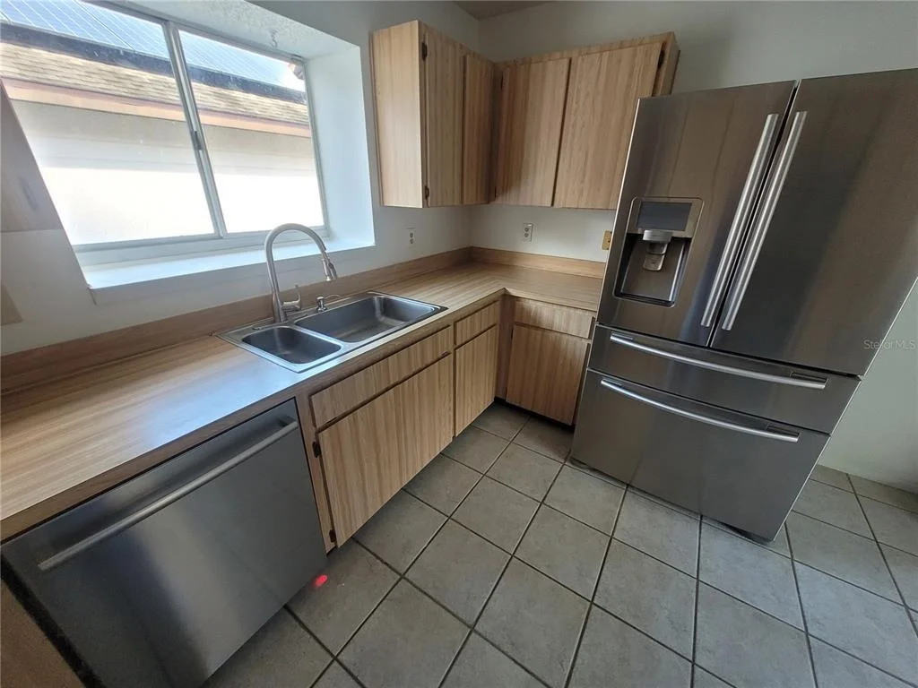 Photo of 7125 SILVERMILL DRIVE