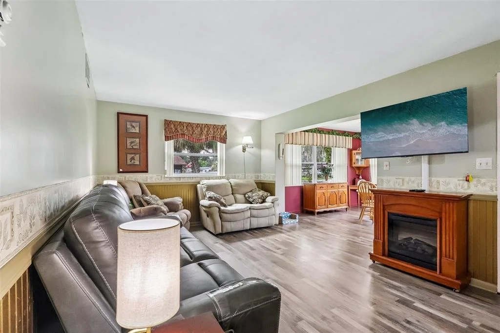 Photo of 37350 OAK LANE