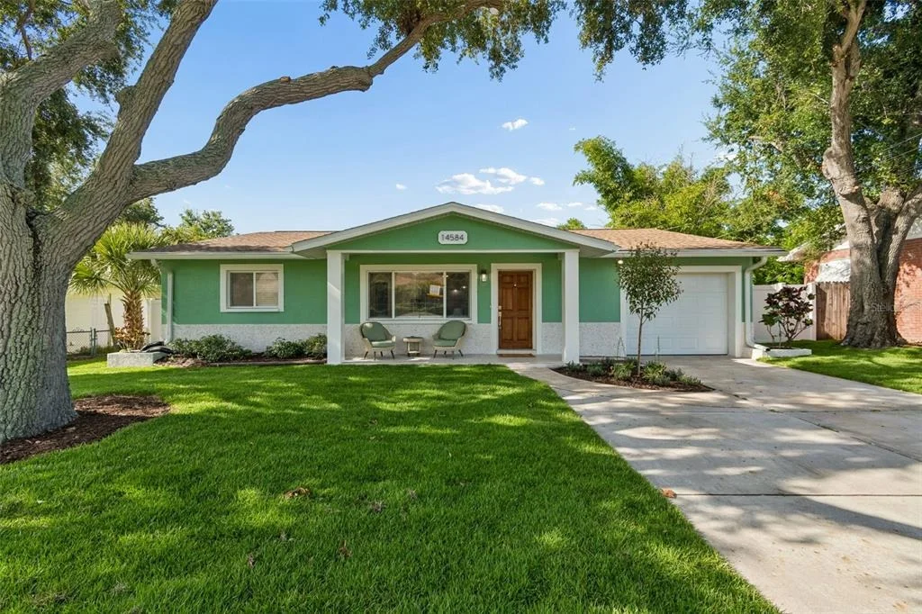 Photo of 14584 APACHE AVENUE