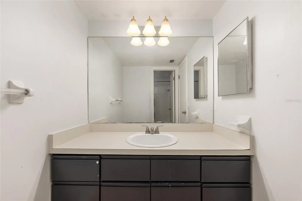Photo of Unit K at 345 NW 48TH BOULEVARD