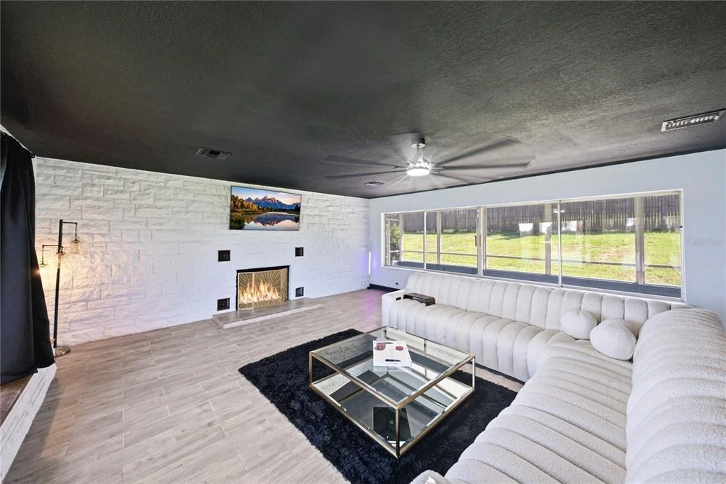 Photo of 2120 HURLEY DRIVE