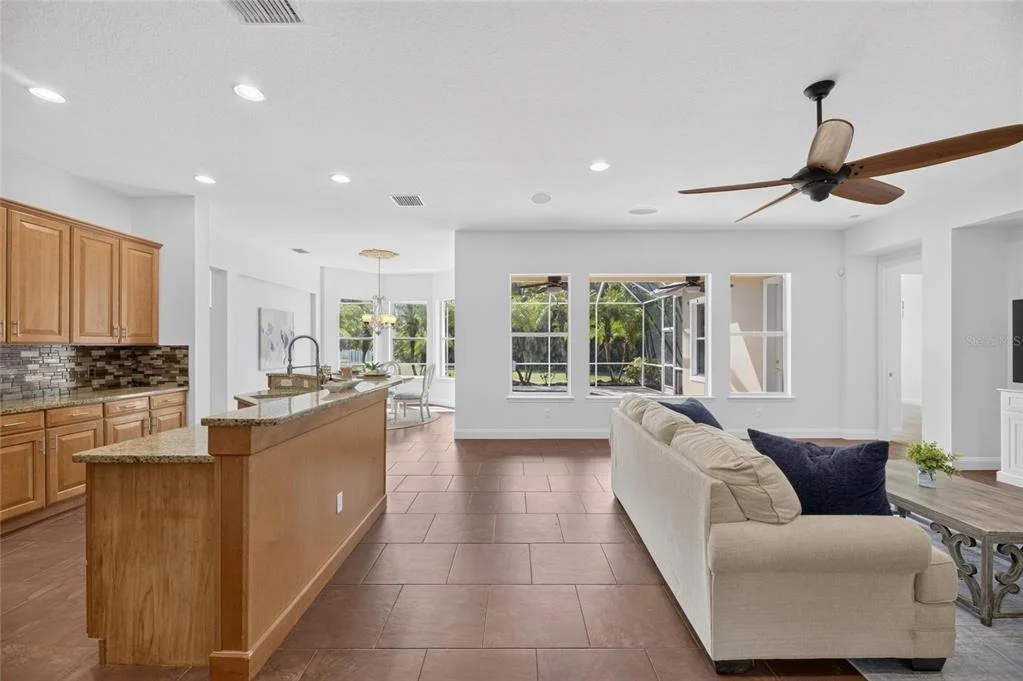 Photo of 824 ISLEBAY DRIVE