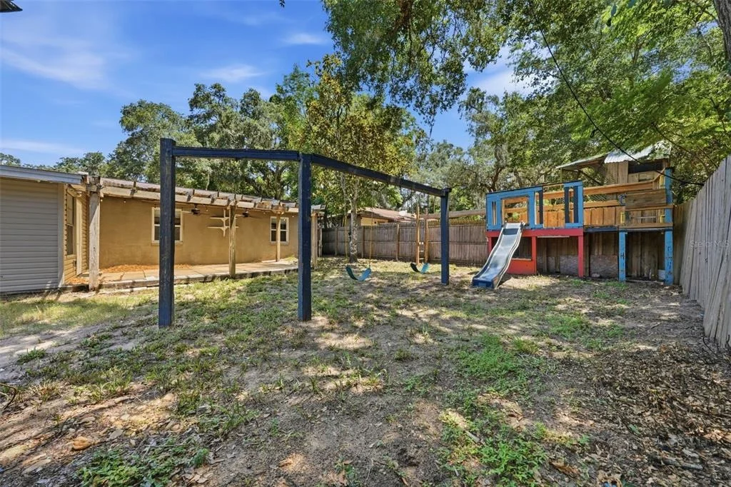 Photo of 3104 GARDEN ROAD