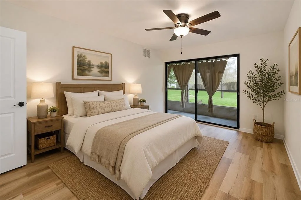 Photo of Unit 2 at 220 MOREE LOOP