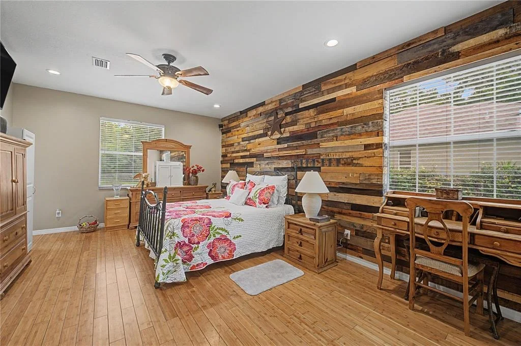 Photo of 2216 PINECREST DRIVE