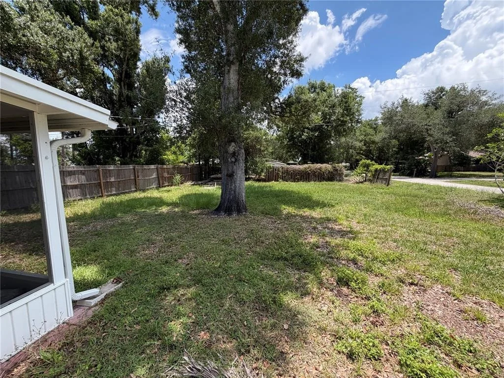 Photo of 2195 PARK ROAD