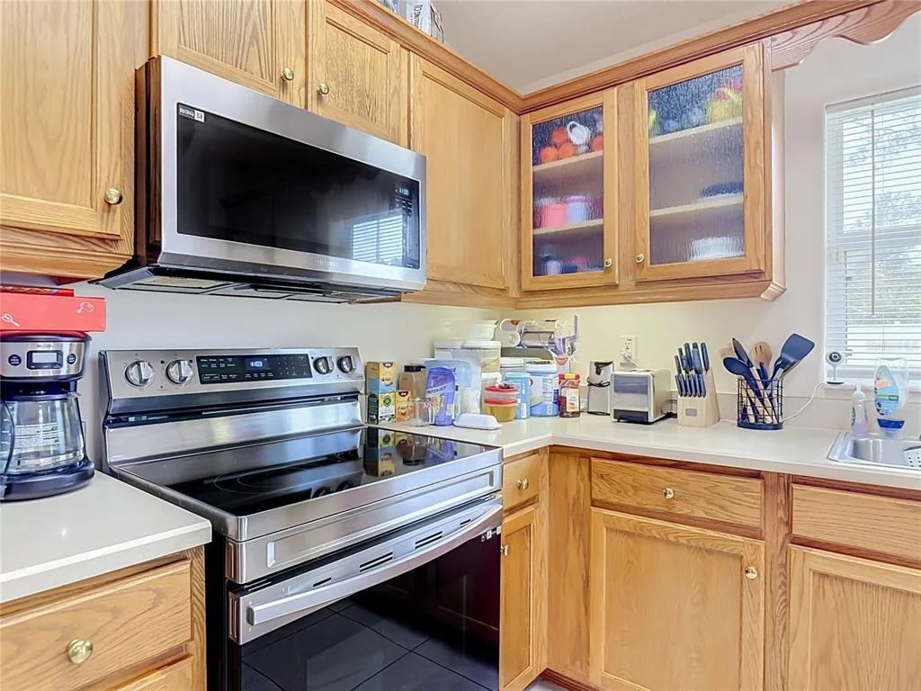 Photo of 8 BAINBRIDGE LANE
