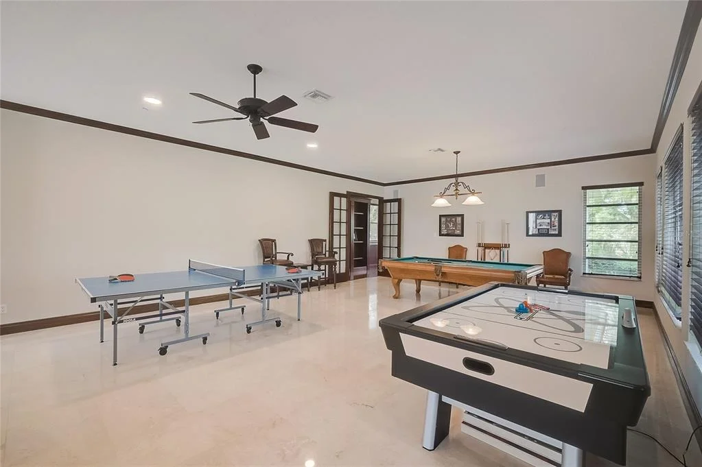Photo of 854 MACEWEN DRIVE