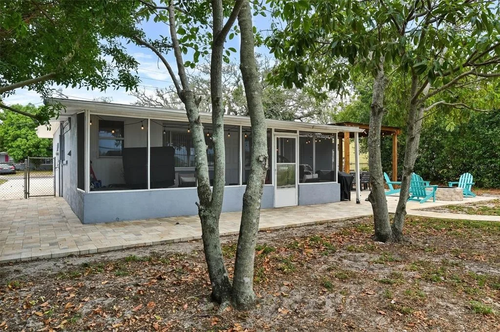 Photo of 1224 BELLEVUE BOULEVARD