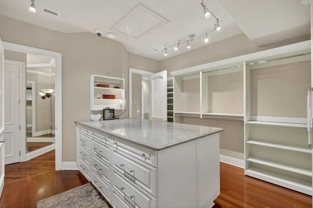 Photo of 1117 OXBRIDGE LANE