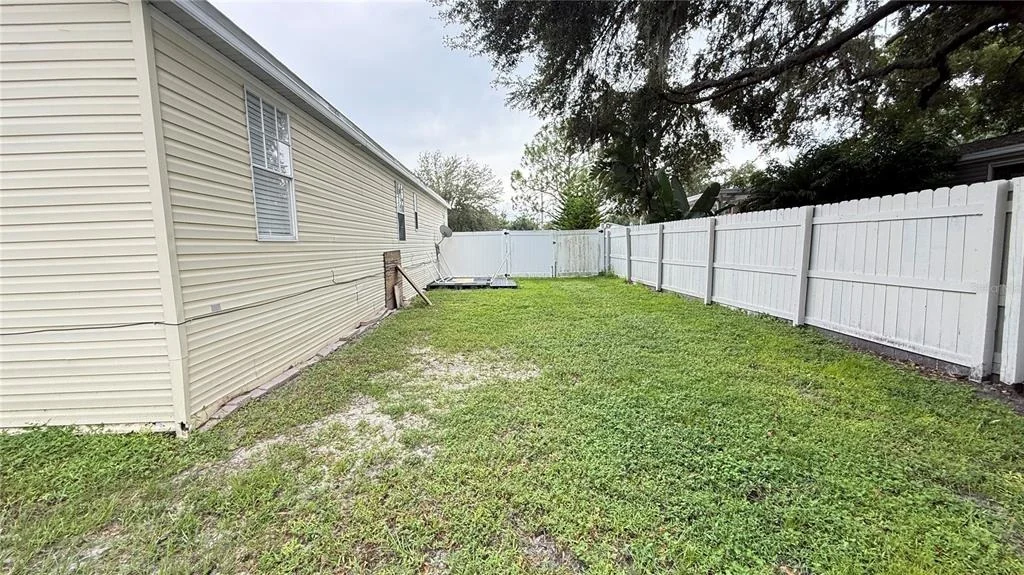 Photo of 10404 BRUSSELS DRIVE