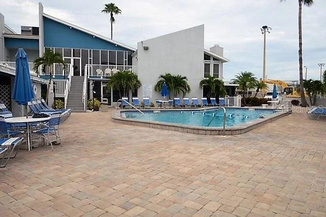Photo of Unit H at 315 MEDALLION BOULEVARD