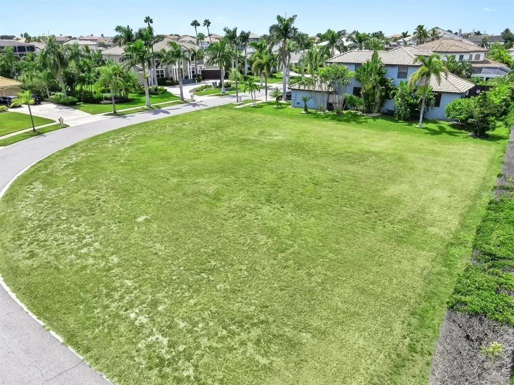 Photo of 6424 RUBIA CIRCLE