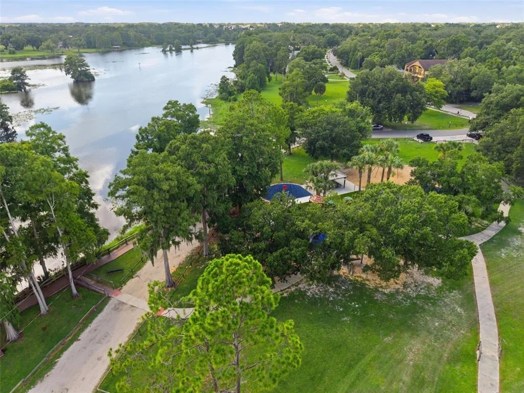 Photo of 609 W RIVER DRIVE