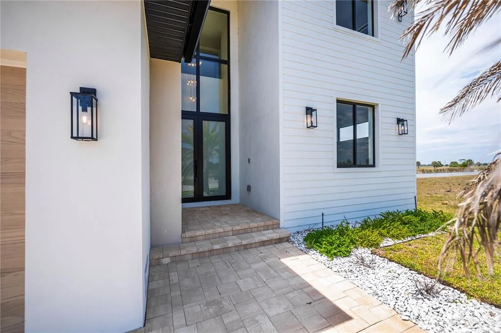 Photo of 7 SUNFLOWER DRIVE