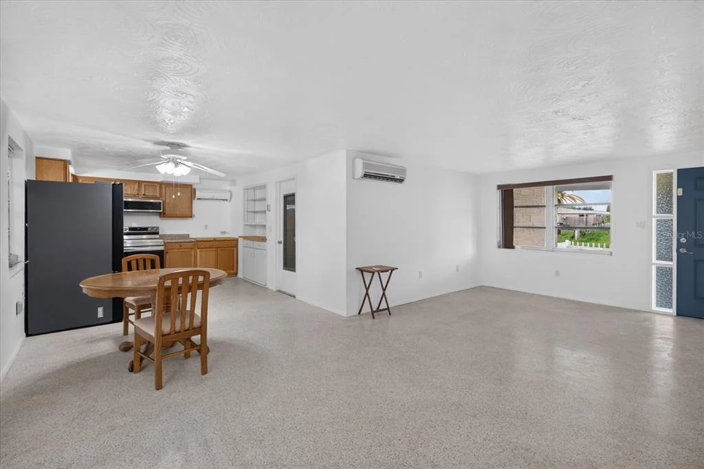 Photo of 4843 CALAIS DRIVE