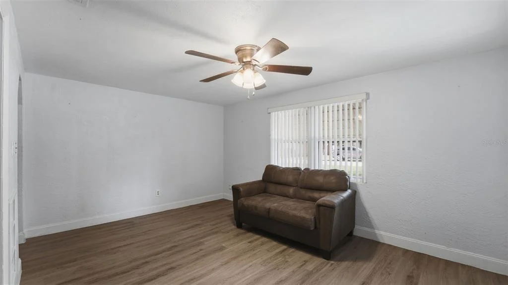Photo of 8 ANGELES ROAD