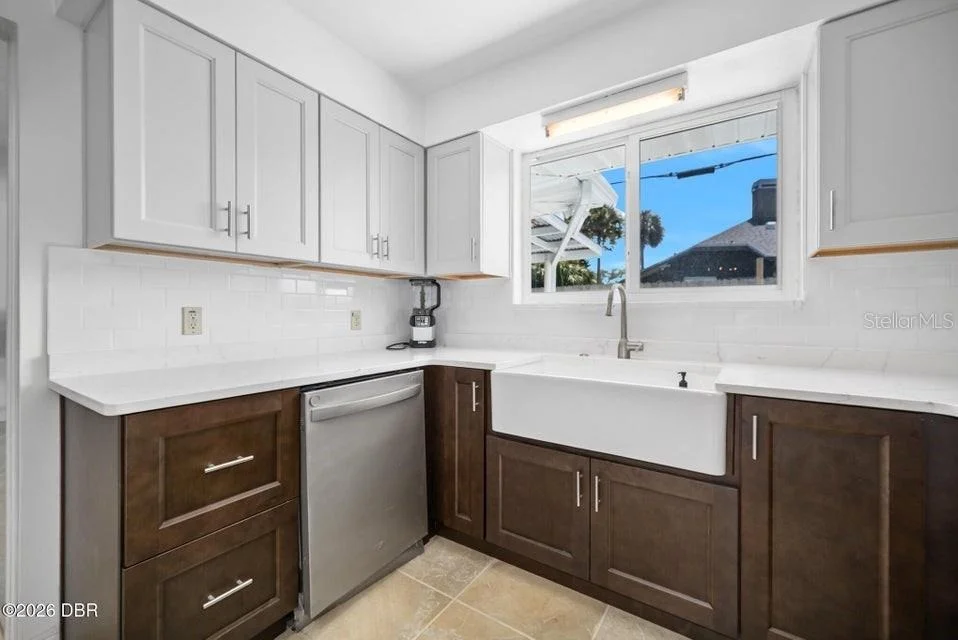 Photo of 190 ELLICOTT DRIVE