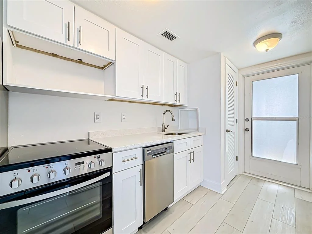 Photo of Unit 3 at 2570 GARY CIRCLE