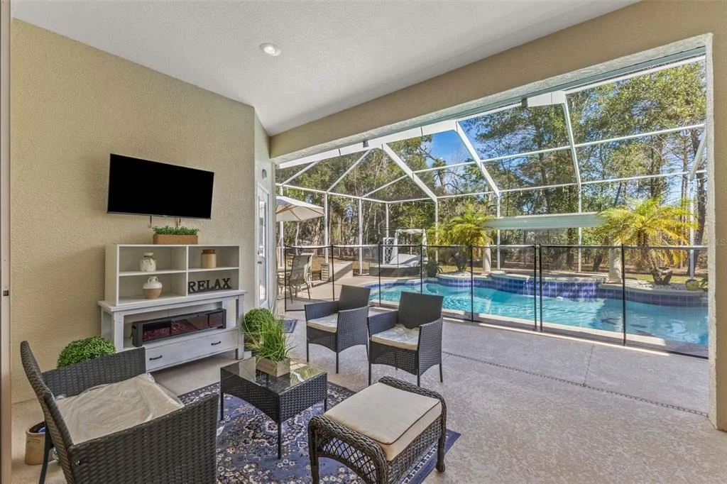 Photo of 14071 LINDEN DRIVE