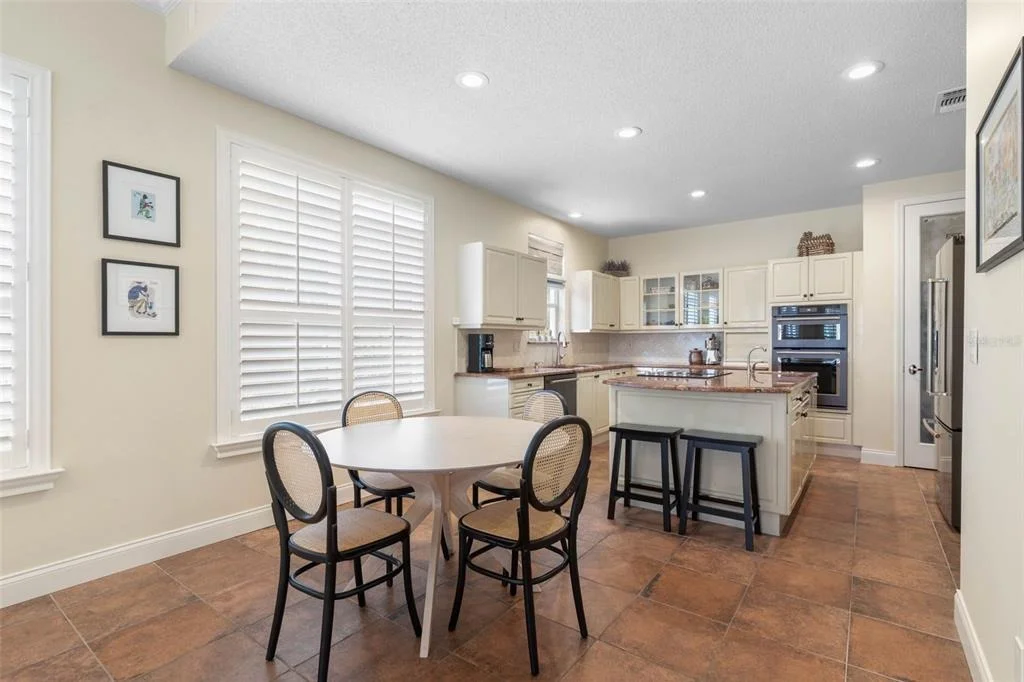 Photo of 6 MONTERREY DRIVE