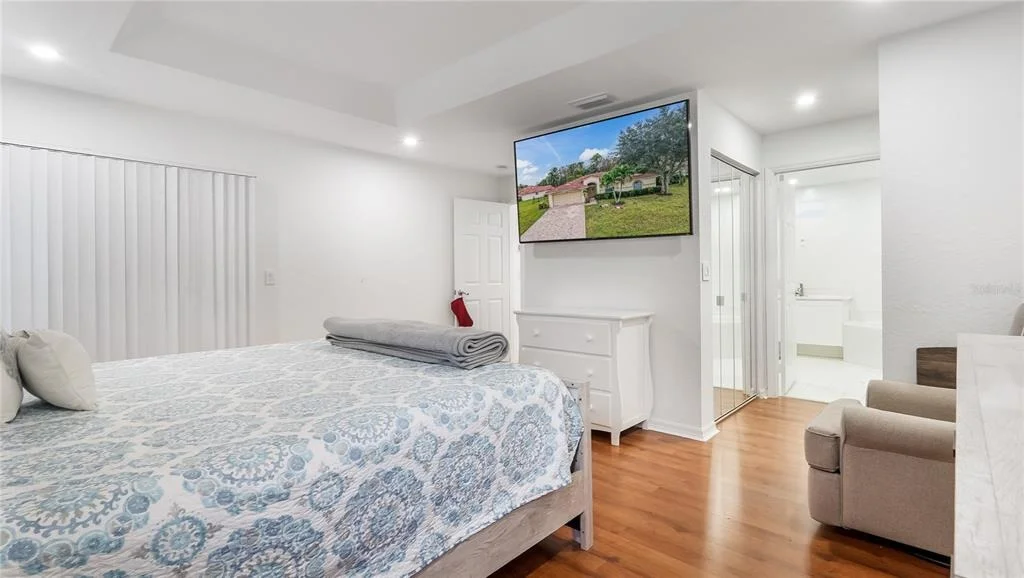 Photo of 132 CHESTNUT CIRCLE