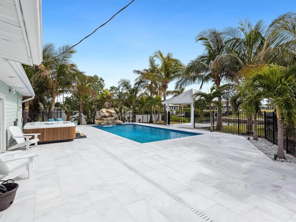 Photo of 221 LYCHEE ROAD