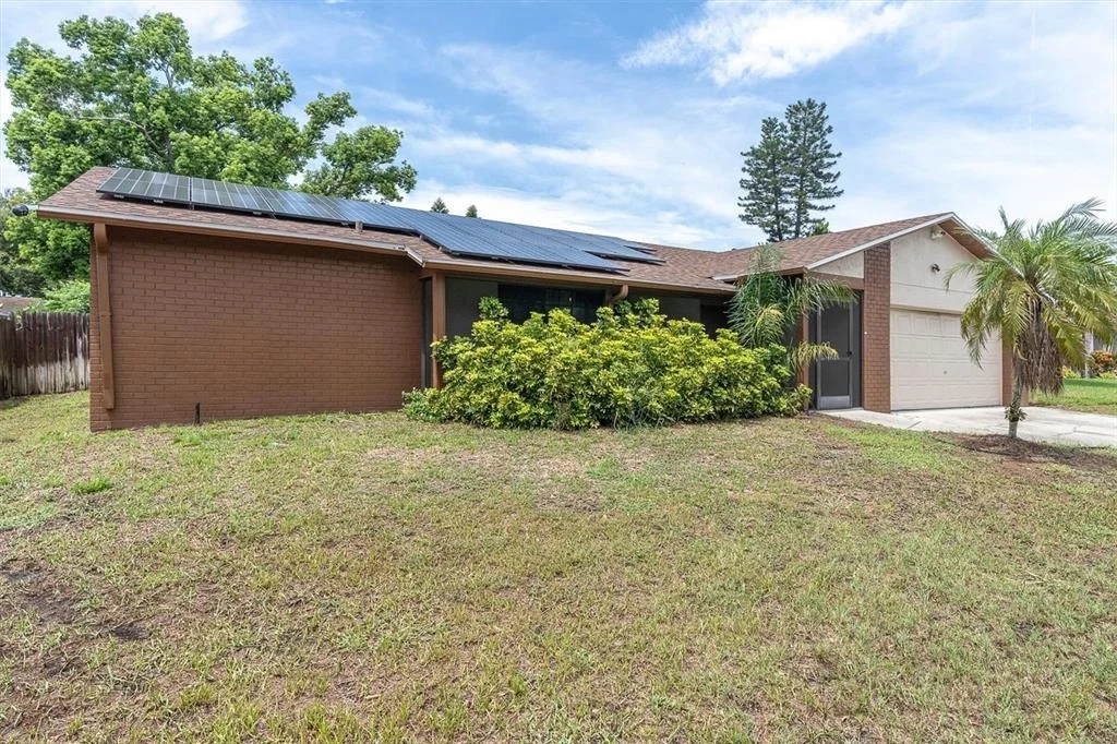 Photo of 914 HARBOR CIRCLE
