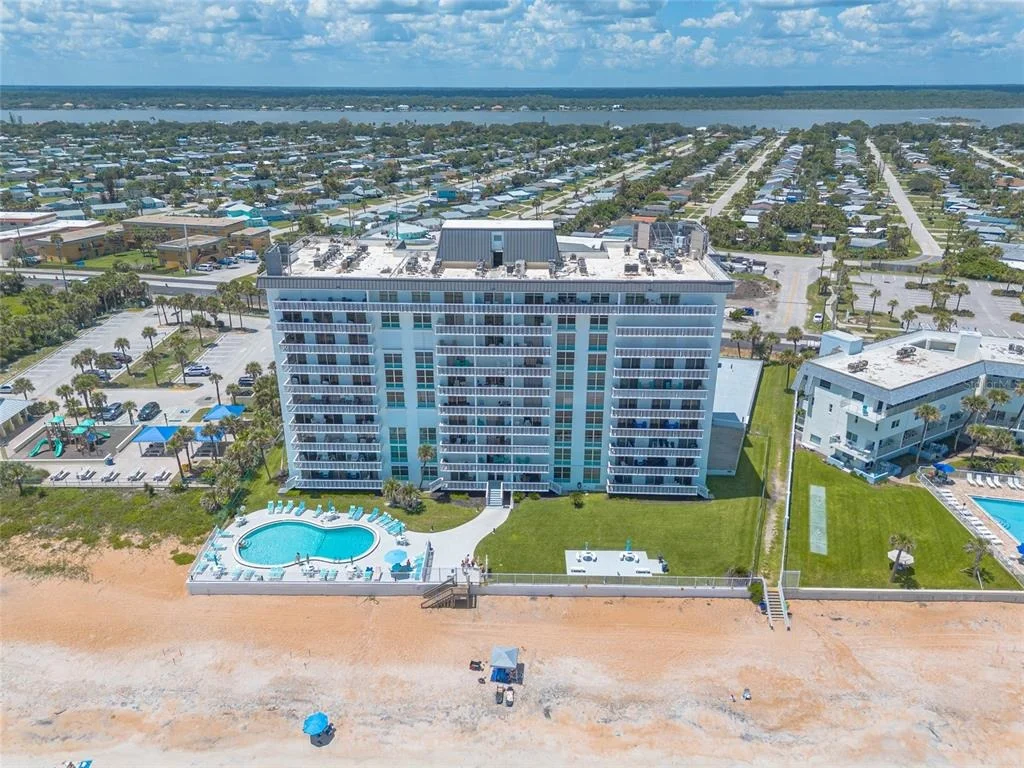 Photo of Unit J070 at 1575 OCEAN SHORE BOULEVARD