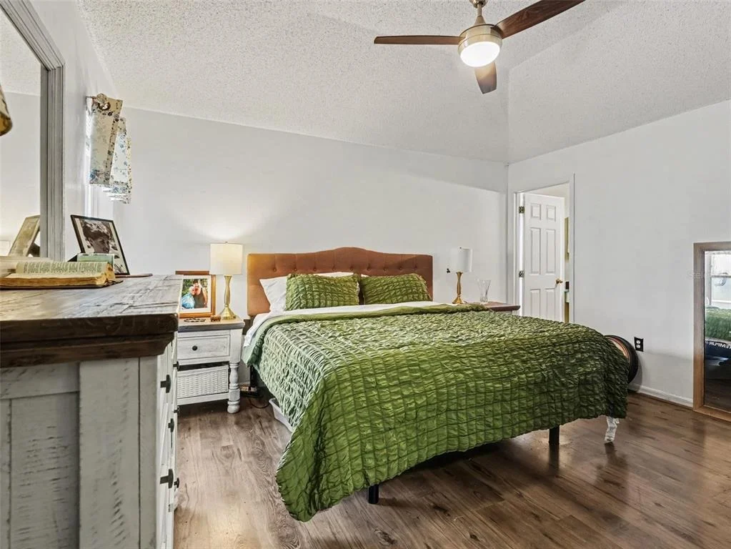 Photo of 550 BUCKINGHAM CIRCLE