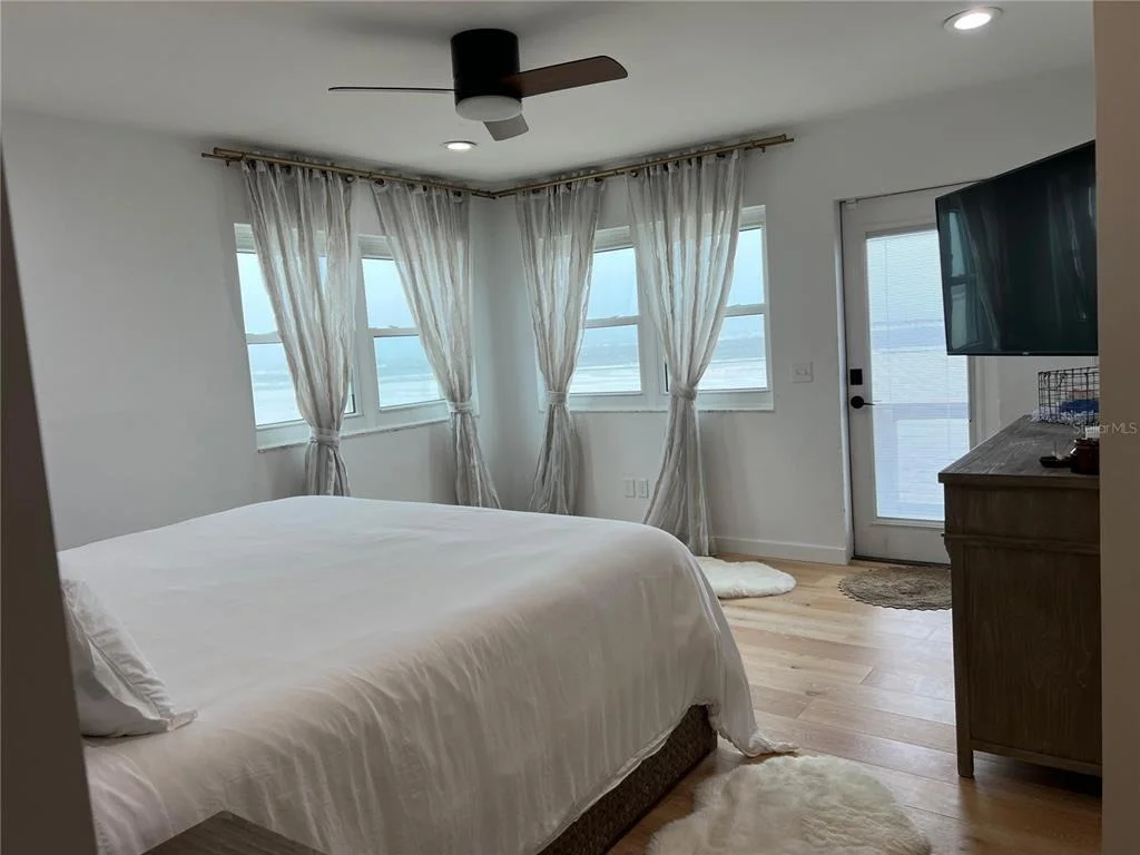 Photo of 511 PORPOISE POINT DRIVE