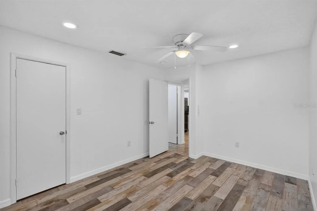 Photo of 1884 SOUTHPOINTE DRIVE
