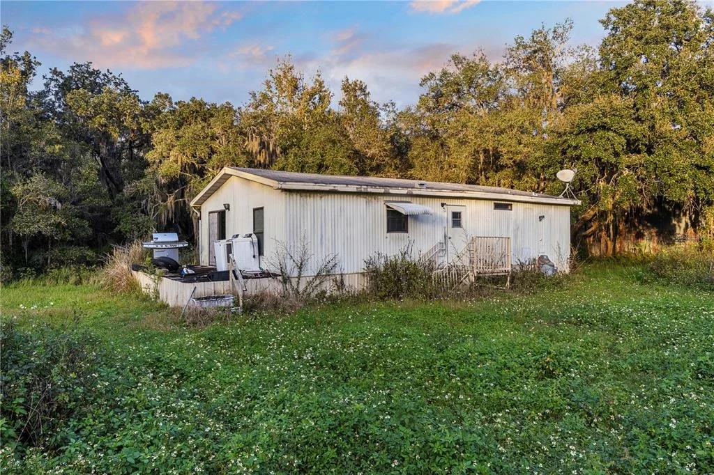Photo of 15058 BALM ROAD
