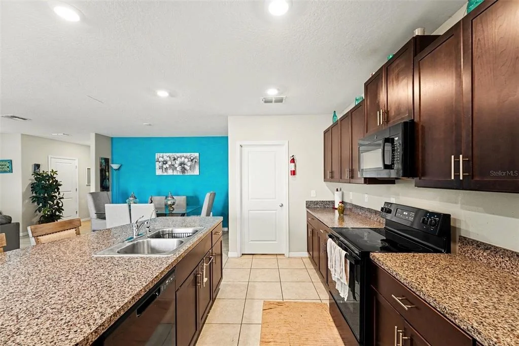 Photo of 882 OLIVE CONCH STREET