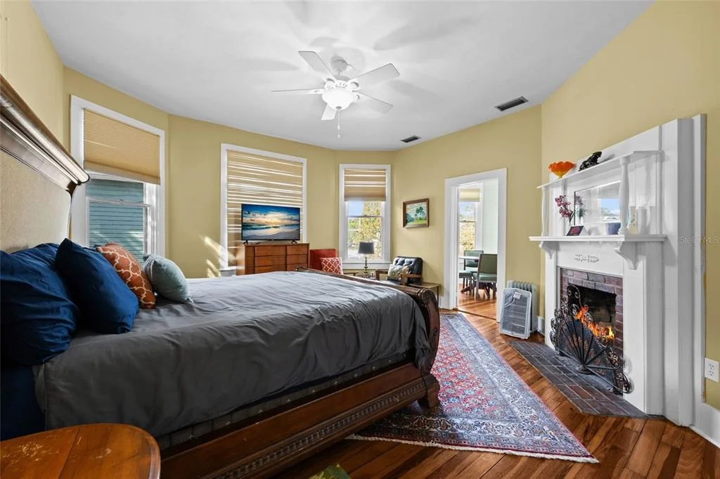 Photo of 205 SE 7TH STREET