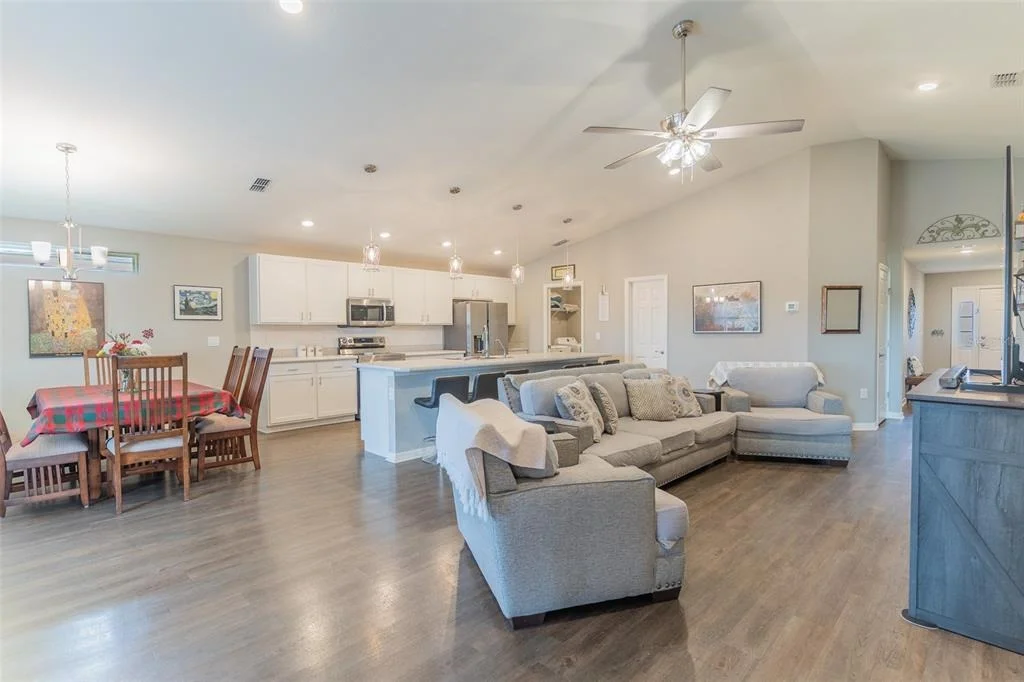 Photo of 3030 LAUREL OAK LANE