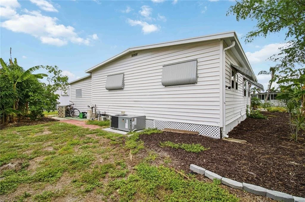 Photo of 5402 CHATEAU LANE