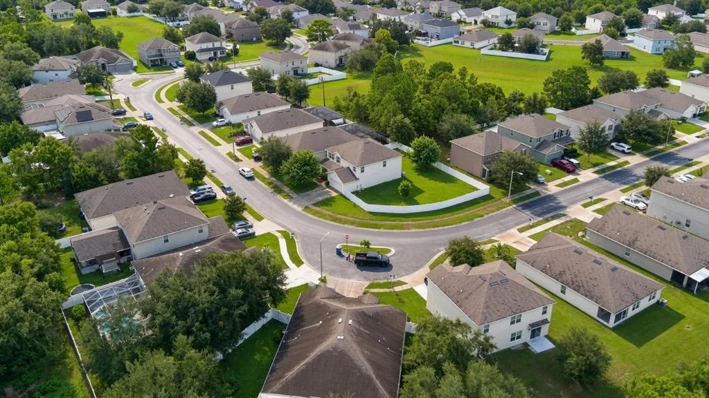 Photo of 3915 BRAMBLEWOOD LOOP