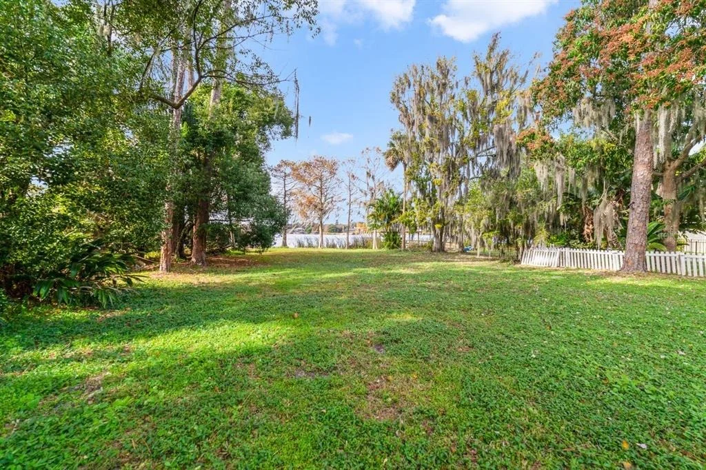 Photo of 3658 N ECONLOCKHATCHEE TRAIL