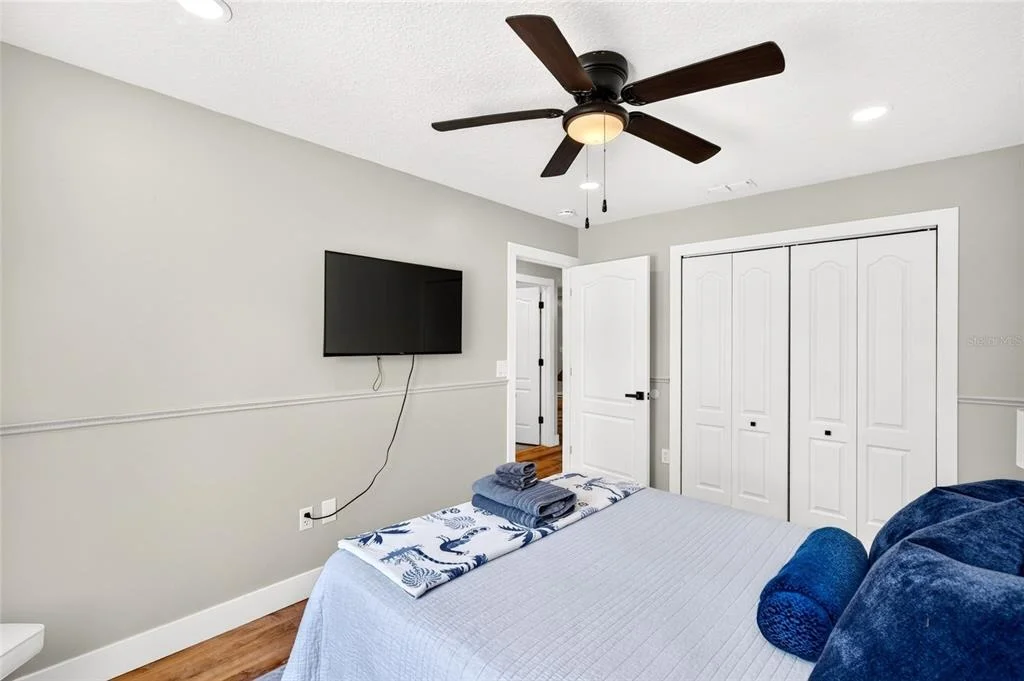 Photo of 33 RIVERSIDE LANE