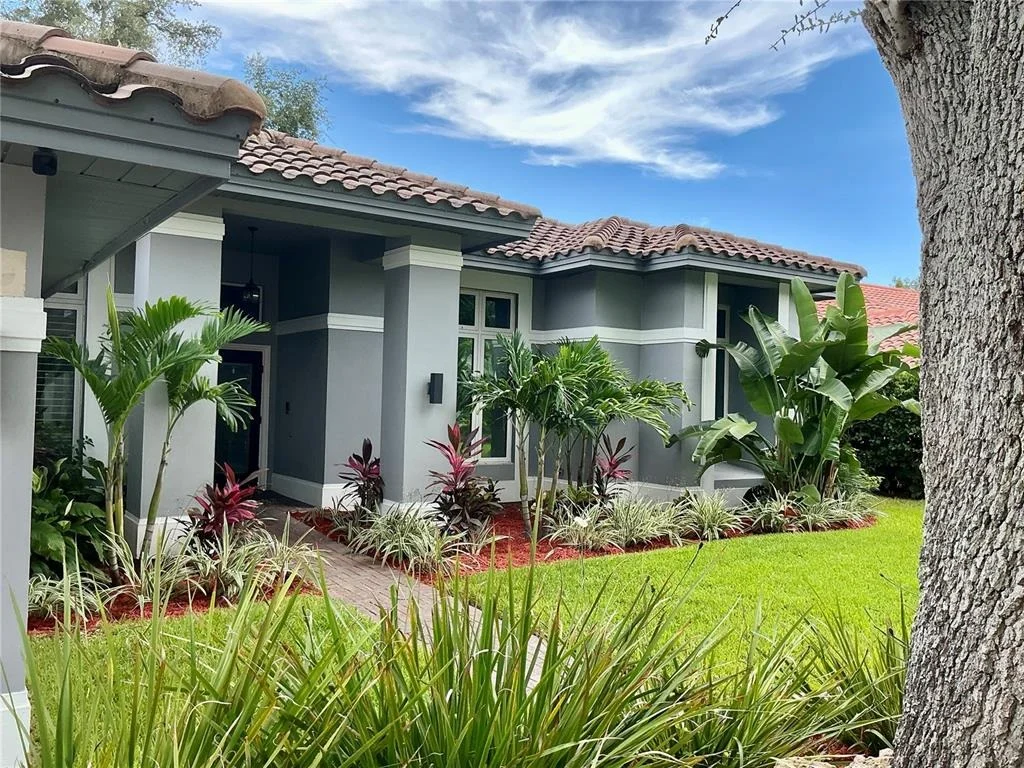 Photo of 126 OLD OAK CIRCLE