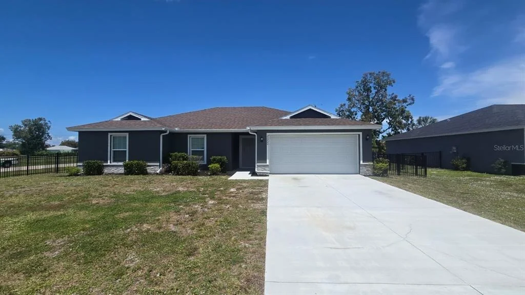 Photo of 25200 DOREDO DRIVE