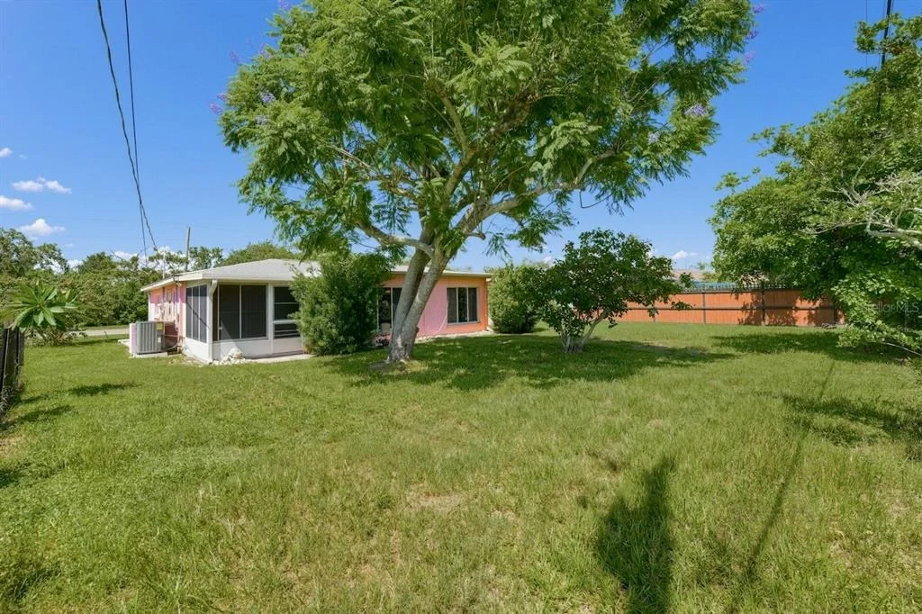 Photo of 520 CENTER ROAD