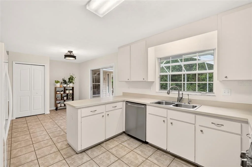 Photo of 5015 NW 71ST PLACE