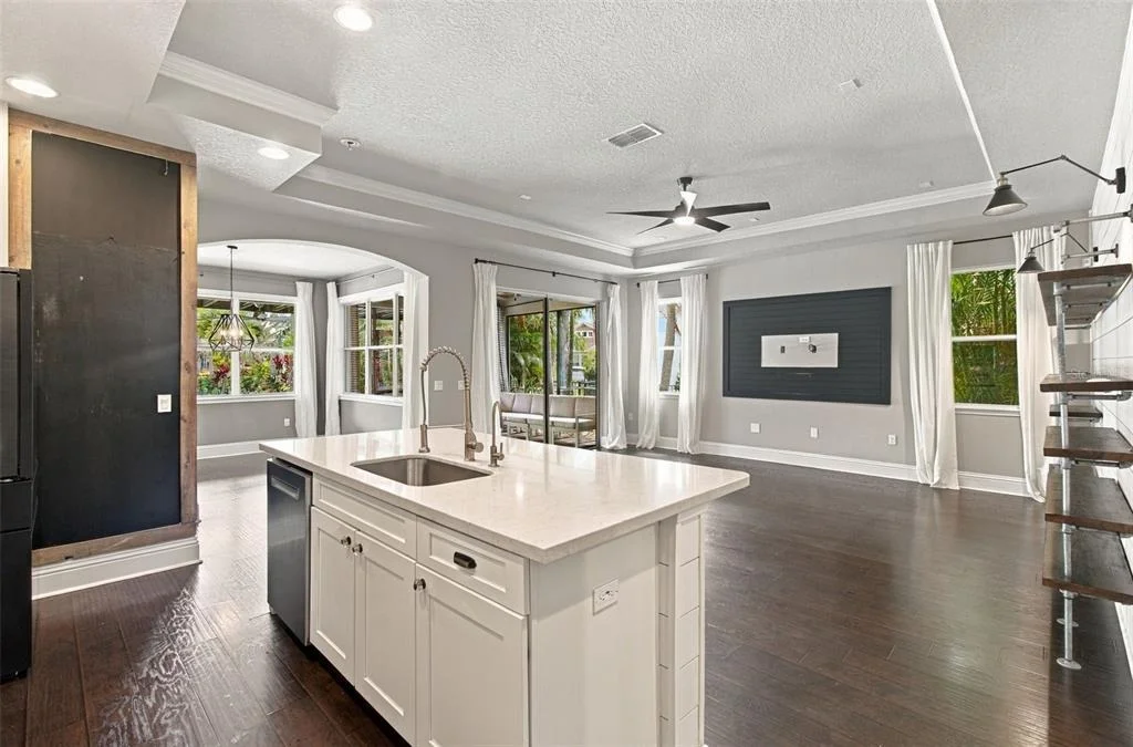 Photo of 6805 PARK STRAND DRIVE