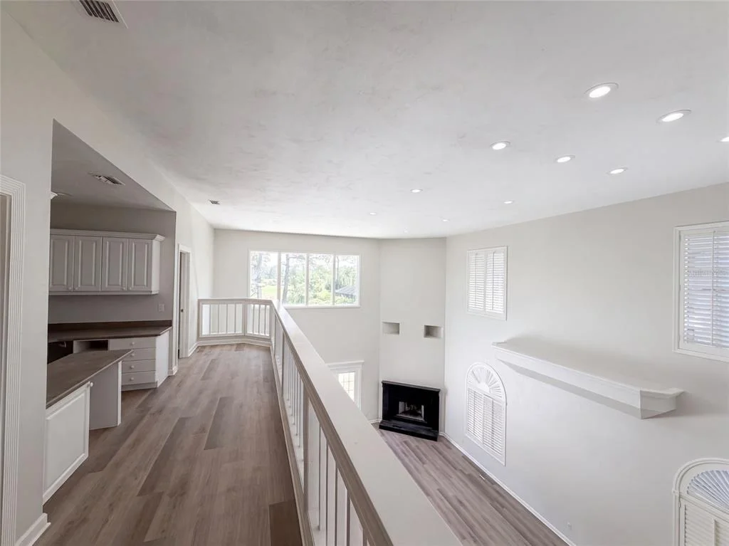 Photo of 24 BAY POINTE DRIVE