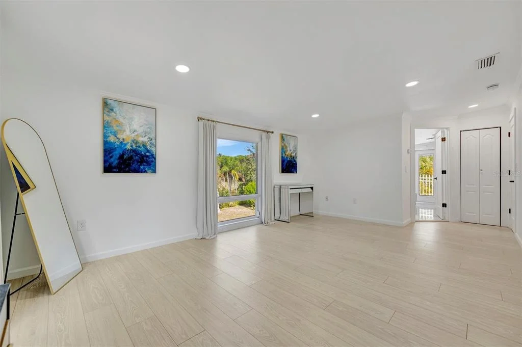 Photo of 403 LONGBOW TRAIL